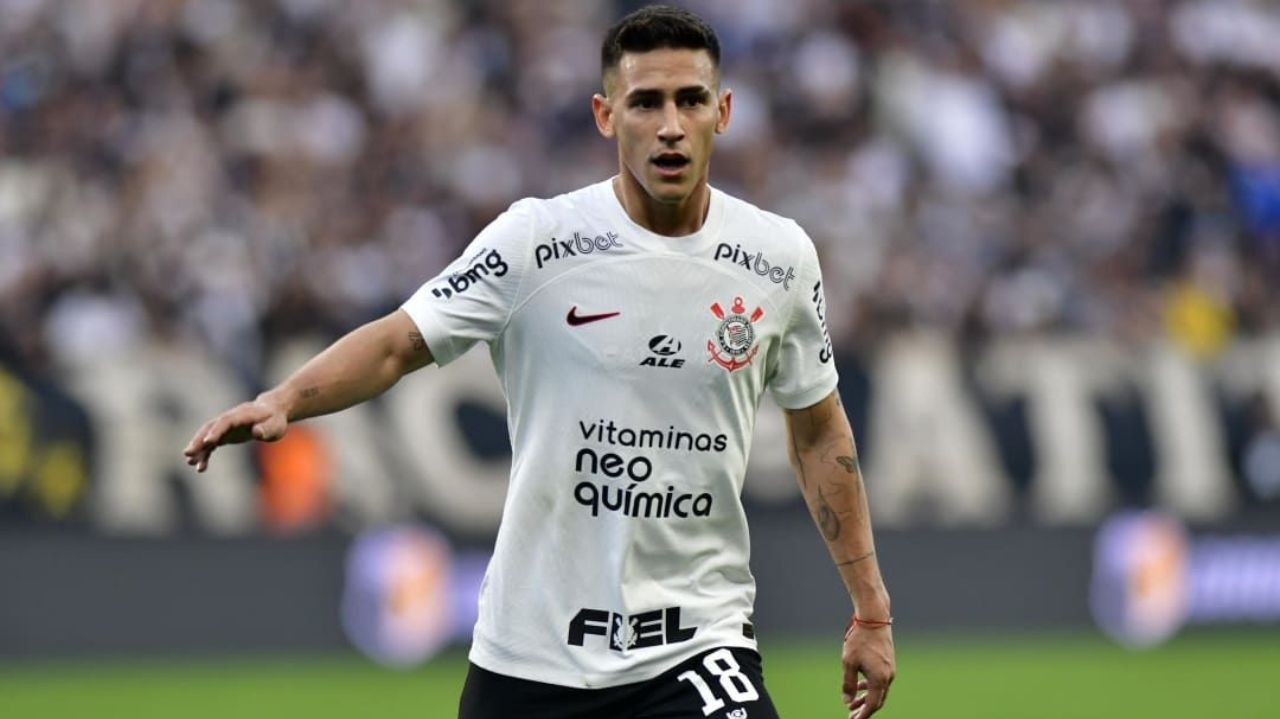 Matías Rojas herdará número de Róger Guedes e será o novo camisa 10 do Corinthians