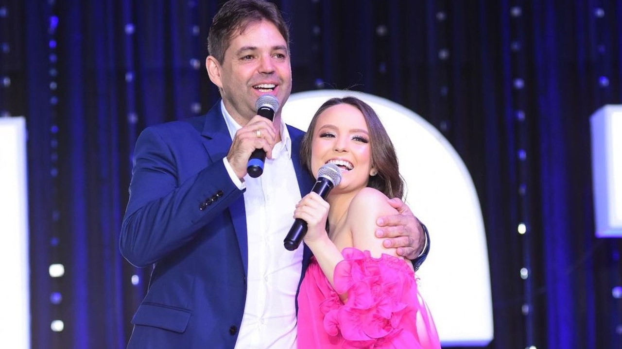 Empresário responsável por descobrir Larissa Manoela na infância defende os pais da atriz