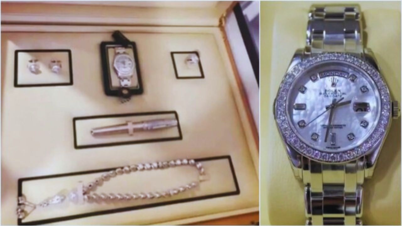 Nome do advogado de Bolsonaro consta em recibo da recompra de Rolex