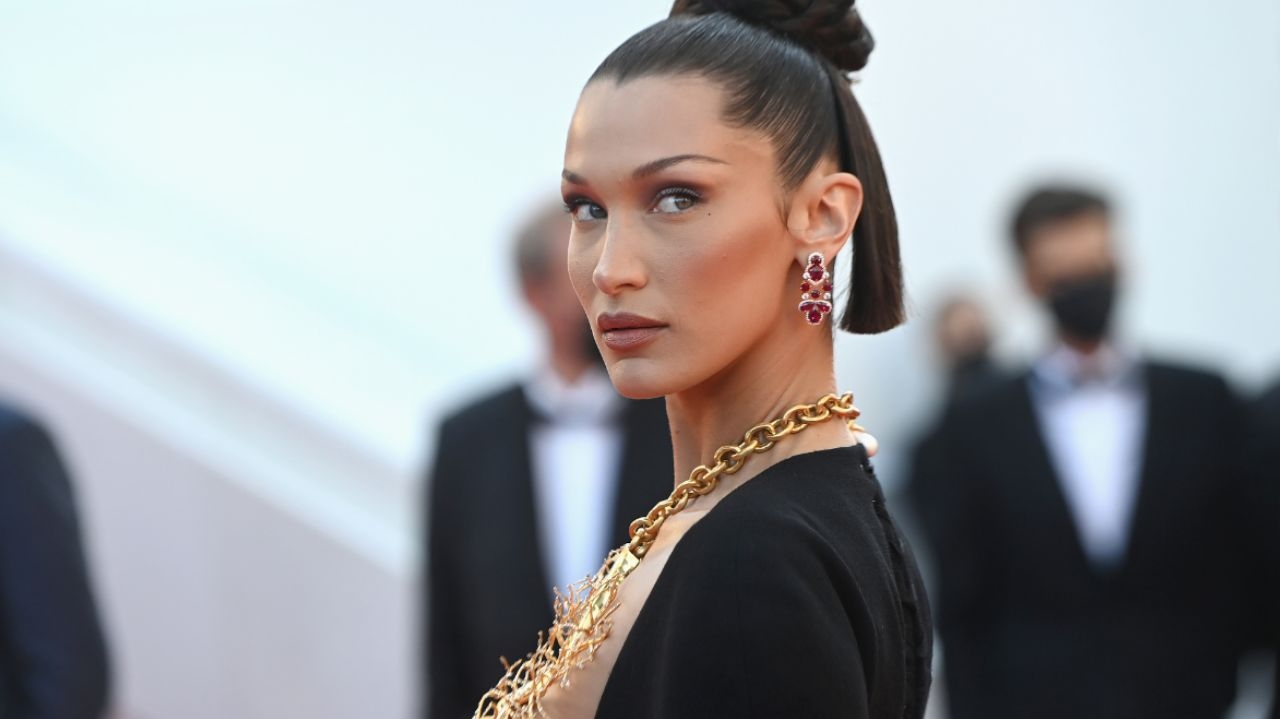 Doença de Lyme: entenda a infecção que afastou Bella Hadid de seus trabalhos