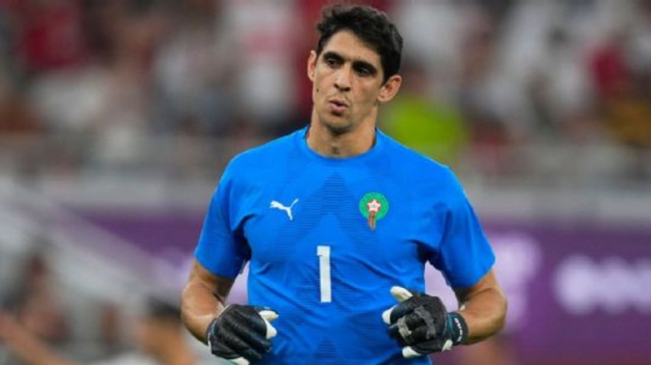 Al-Hilal encaminha a contratação de Bono, goleiro do Sevilla