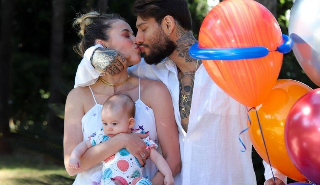 Lucas Lucco e Lorena Carvalho comemoram 3 meses do filho Luca