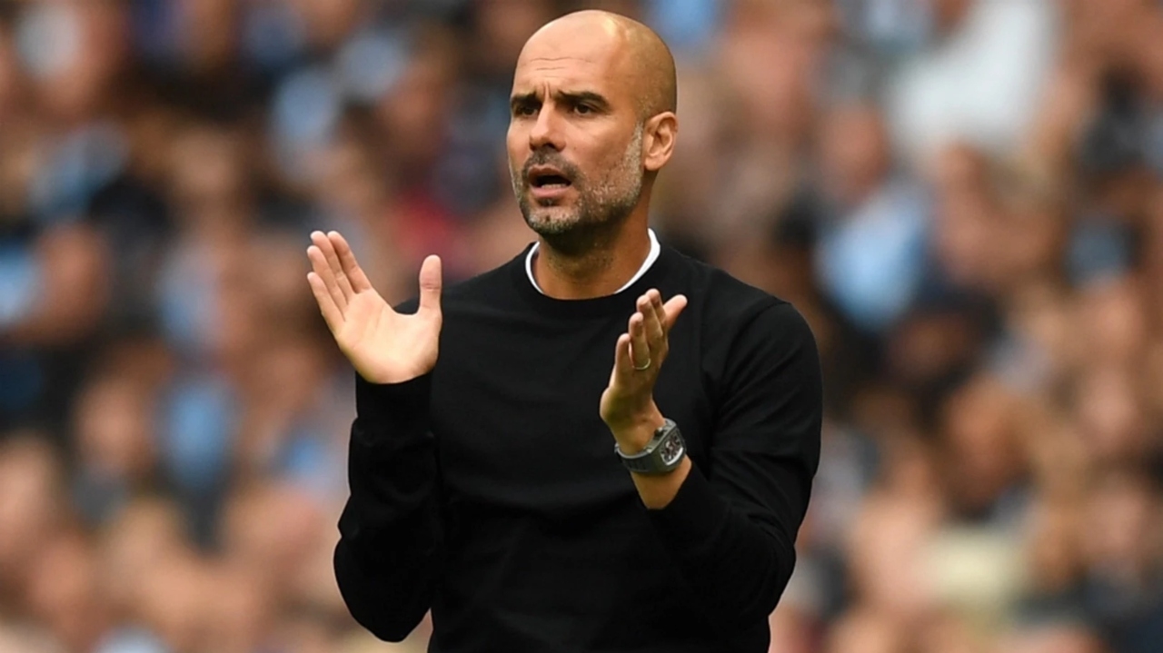 Guardiola se torna o segundo maior vencedor de títulos da história