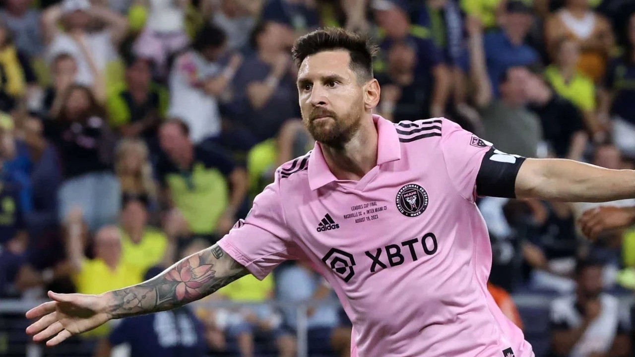 Após ser campeão pelo Inter Miami, Messi se torna o jogador com mais títulos conquistados