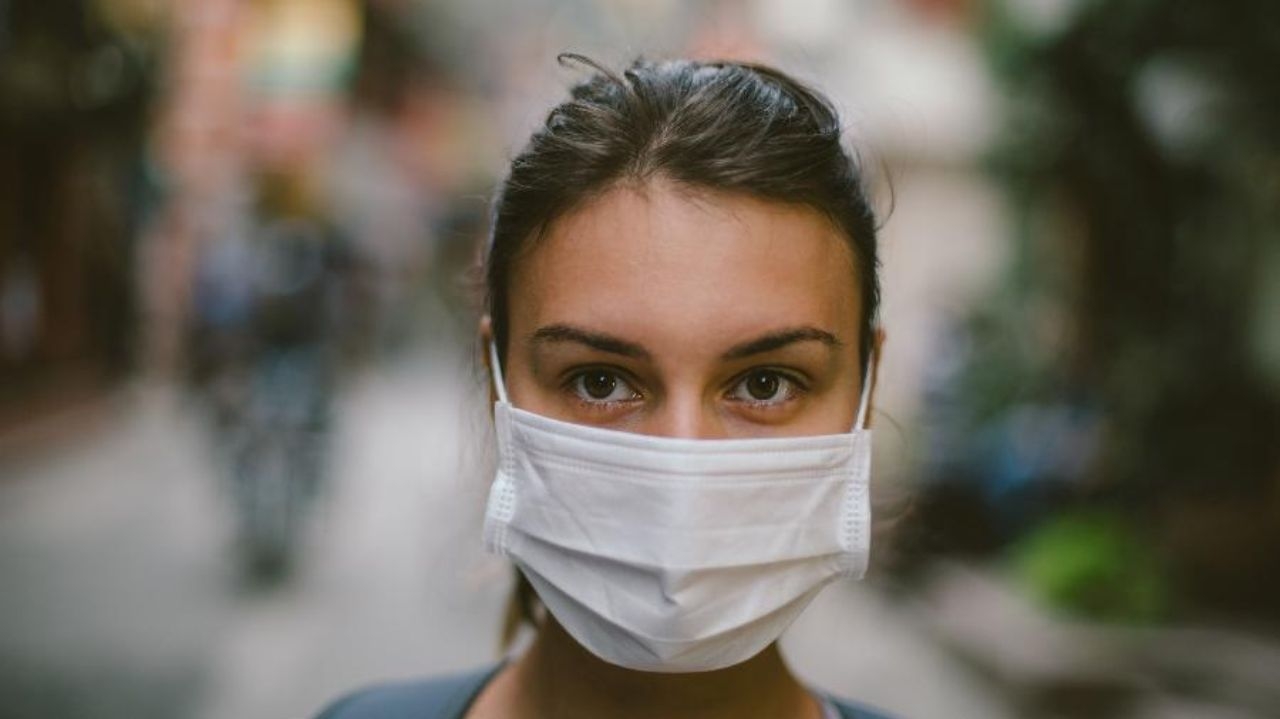 O fenômeno “Pré-Covid”: sintomas aparecem dias antes dos testes positivos com a variante Eris