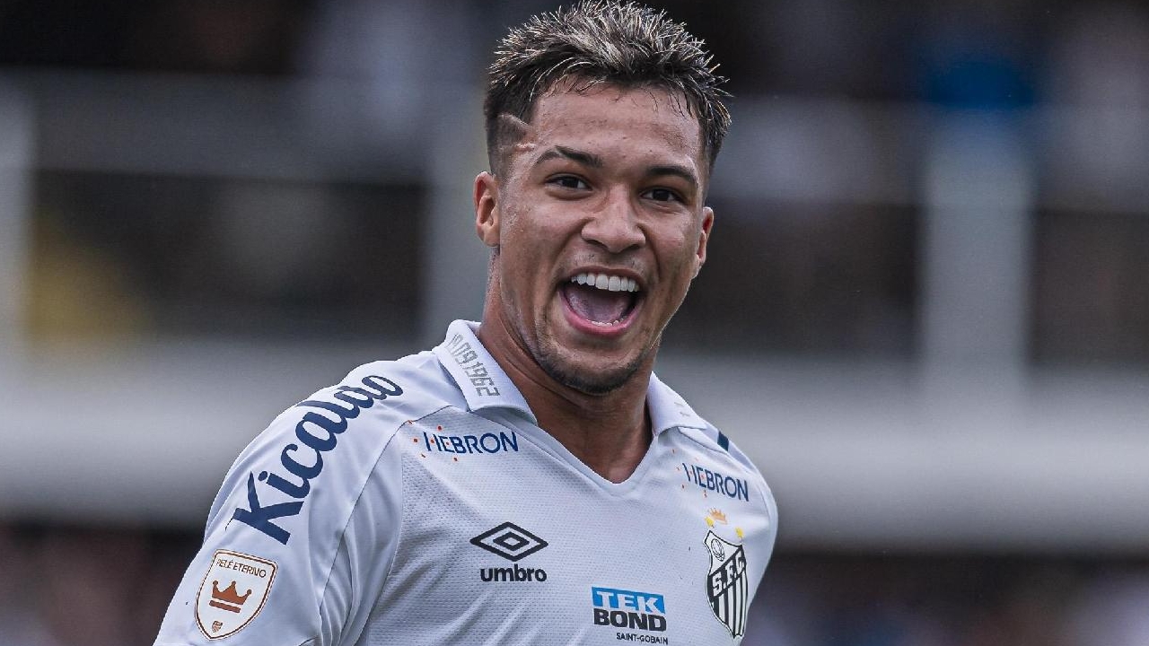 Marcos Leonardo fala sobre sonho de jogar na Europa e desejo de ajudar o Santos a sair do Z4