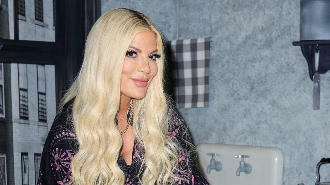 Tori Spelling fica hospitalizada em decorrência da separação com Dean McDearmott