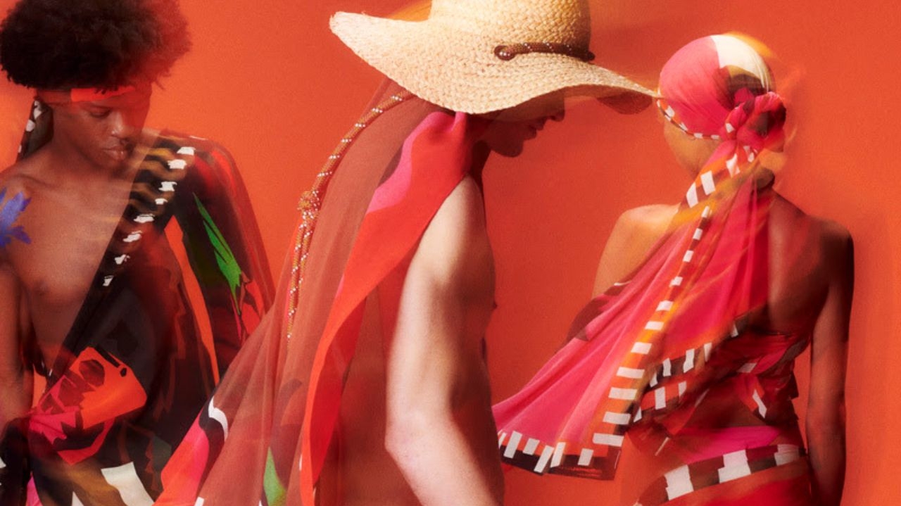 Coleção de verão 24 da Osklen é inspirada na Tropicália