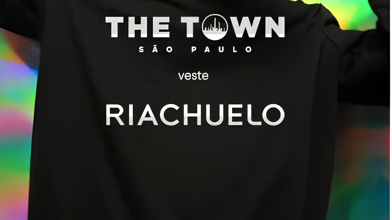 Se tem Riachu, tem close: Riachuelo lança coleção especial para o The Town