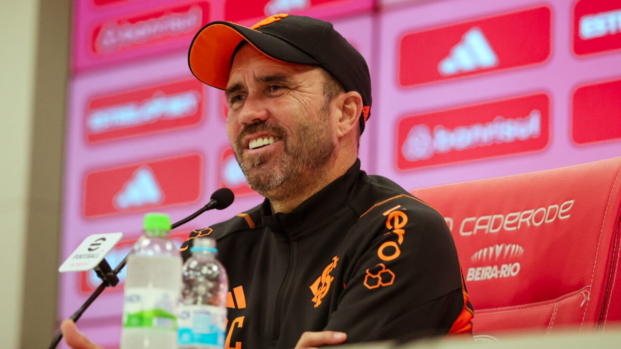 Coudet revela detalhes da estratégia usada na vitória contra o Bolívar