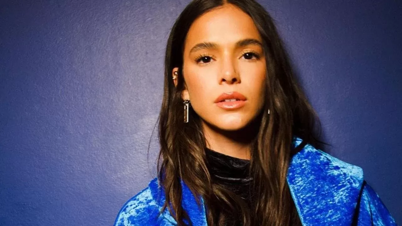 Bruna Marquezine quer inspirar atrizes latinas a seguirem carreira internacional