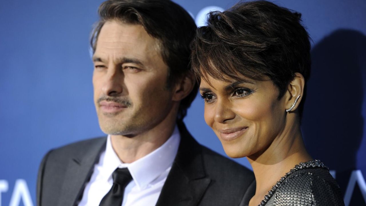 Halle Berry faz acordo de pensão para ex-marido