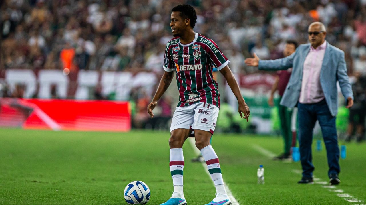 Destaque do Fluminense no jogo contra o Olimpia, Keno elogia a torcida tricolor