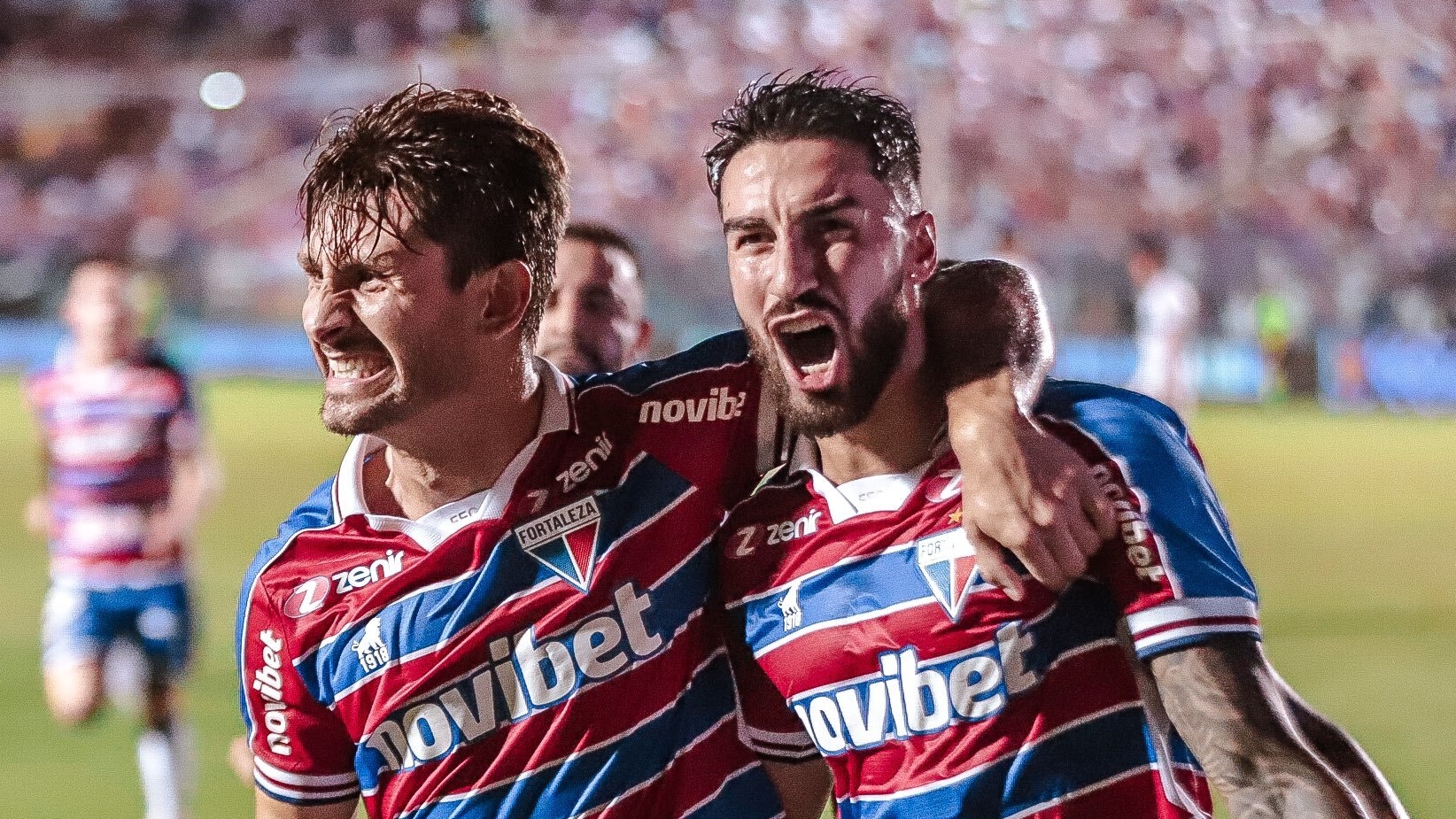 Fortaleza derrota o Coritiba e vence a terceira seguida no Brasileirão