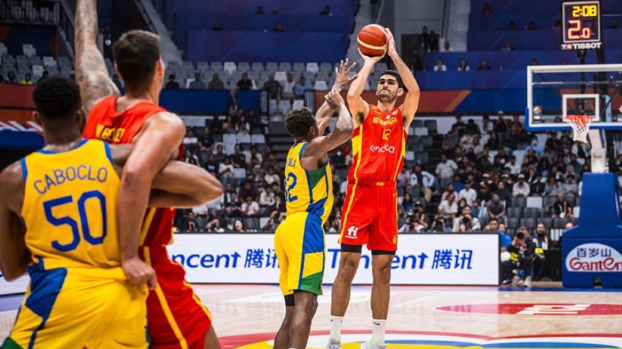 Brasil é derrotado pela Espanha na Copa do Mundo de Basquete
