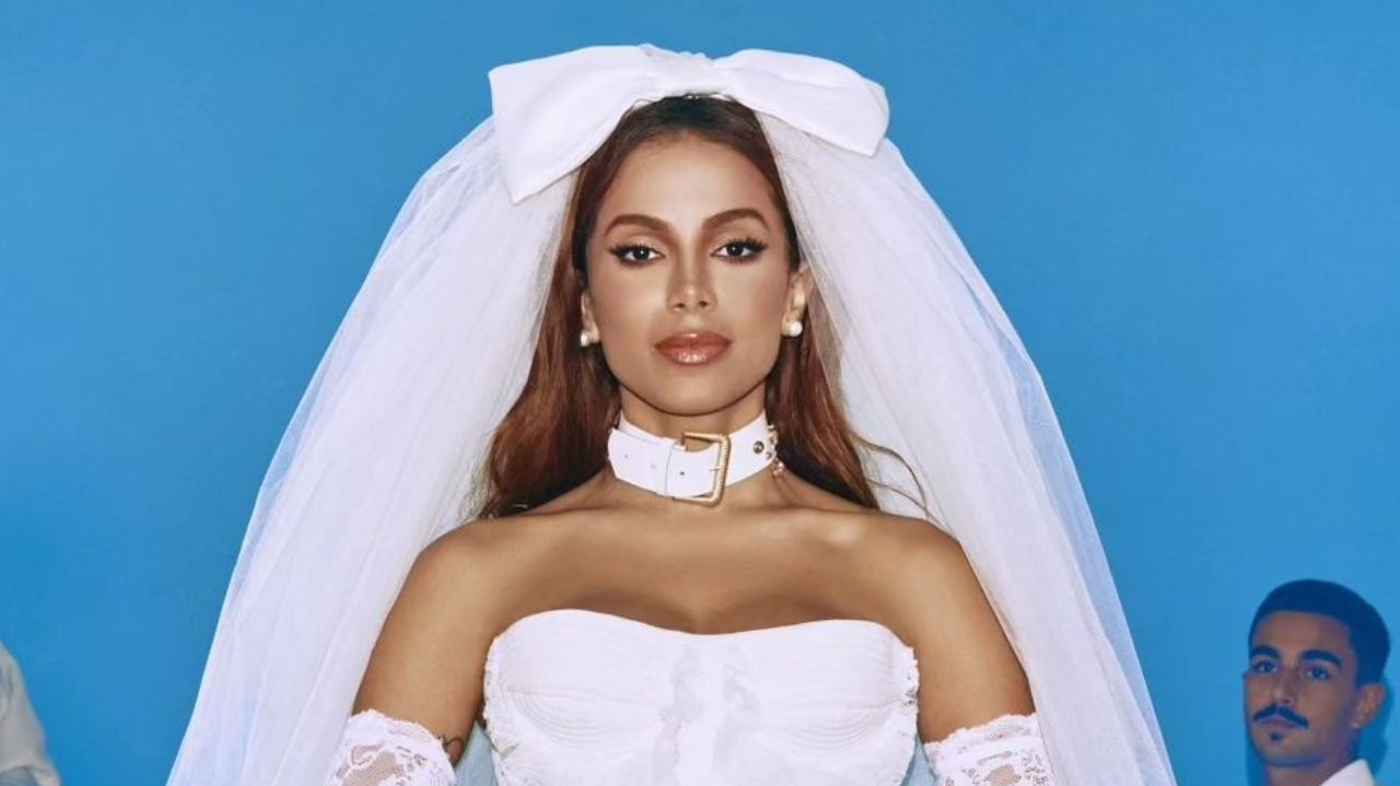 Anitta fala sobre casamento e mapa astral dos pretendentes para seguidores