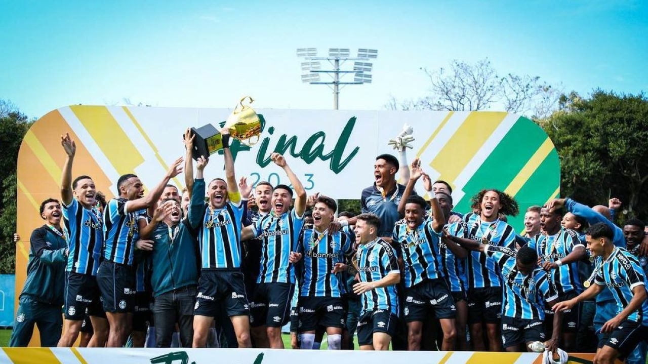Atacantes do Grêmio estão de saída para clubes de Portugal