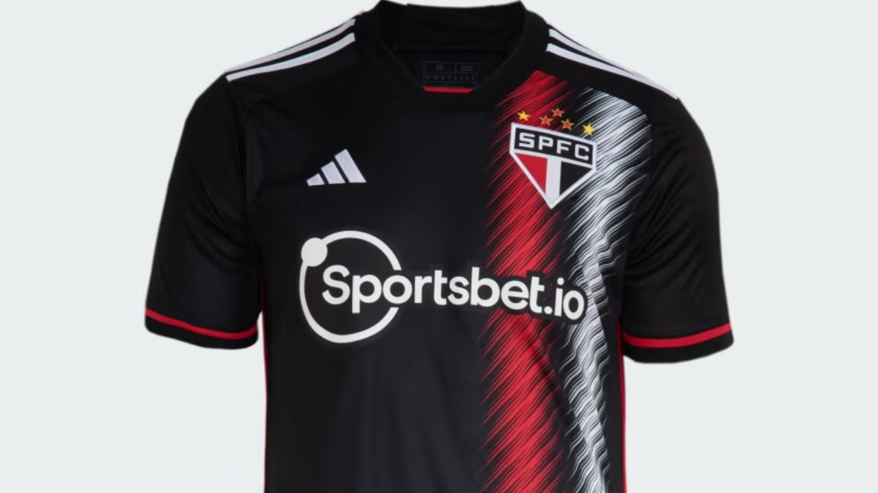 São Paulo lança terceira camisa para o restante da temporada