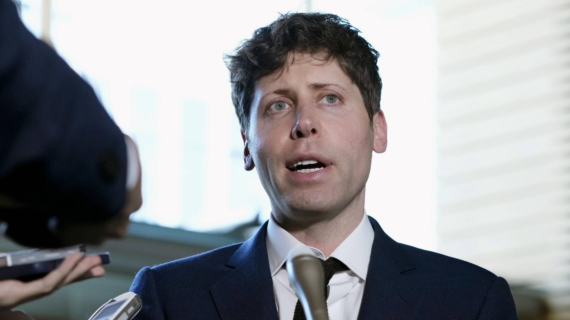 OpenAI se aproxima de US$ 1 bilhão em receita, impulsionada pelo ChatGPT