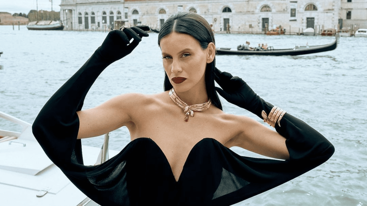Veja looks volumosos e sofisticados no red carpet Festival de Veneza