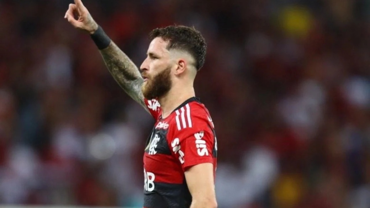 Léo Pereira diz que Flamengo está unido e promete crescer mais na temporada
