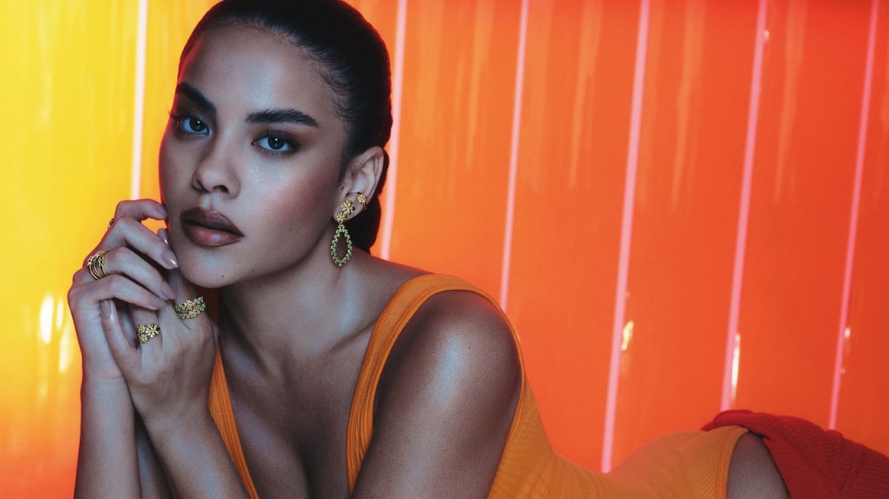 Bella Campos estrela nova campanha de Life By Vivara