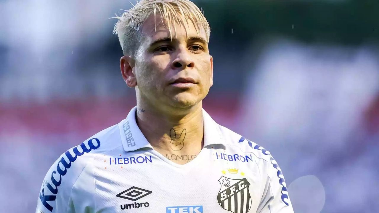 Árbitro relata xingamento de Soteldo na súmula de América-MG x Santos