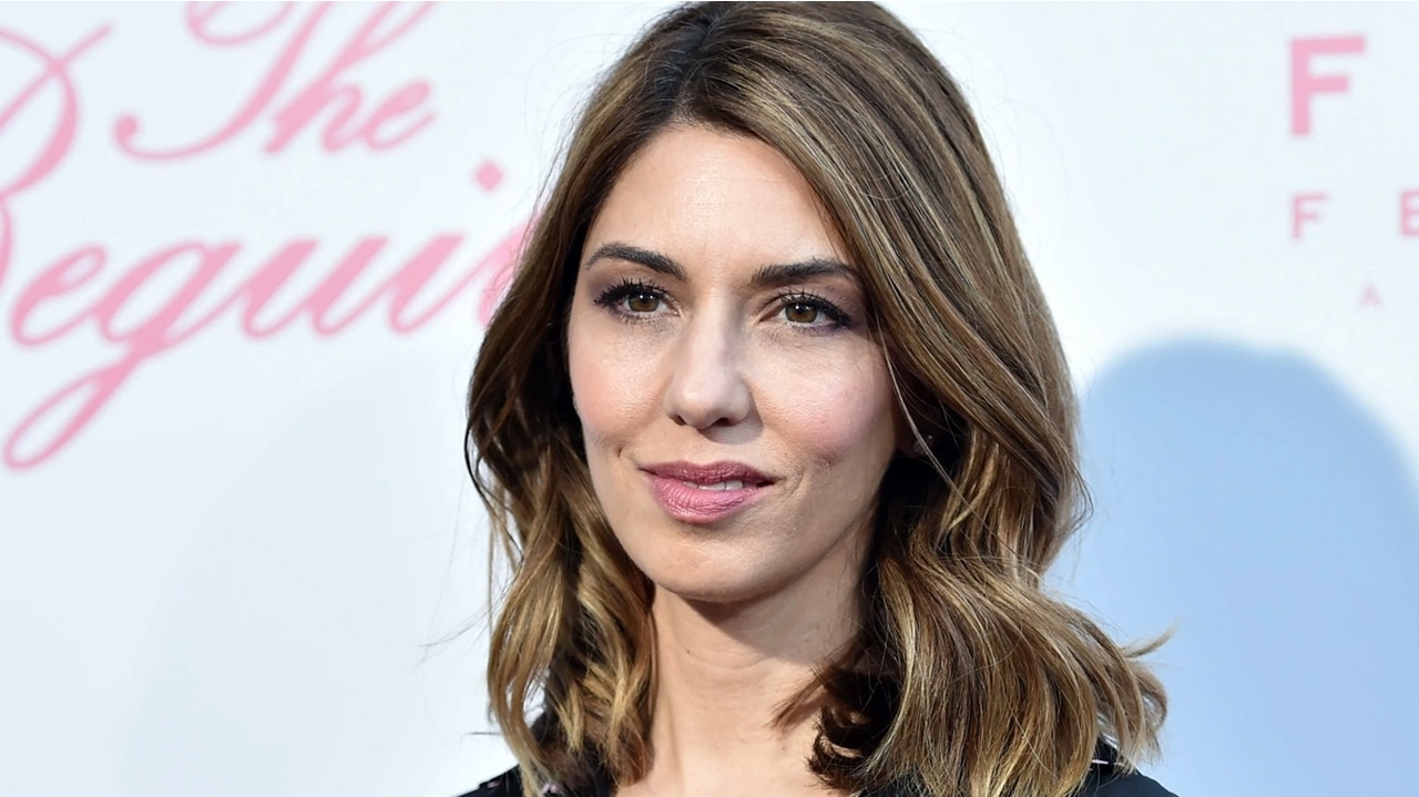 Estagiária de Karl Lagerfeld a it girl: conheça a trajetória de Sofia Coppola