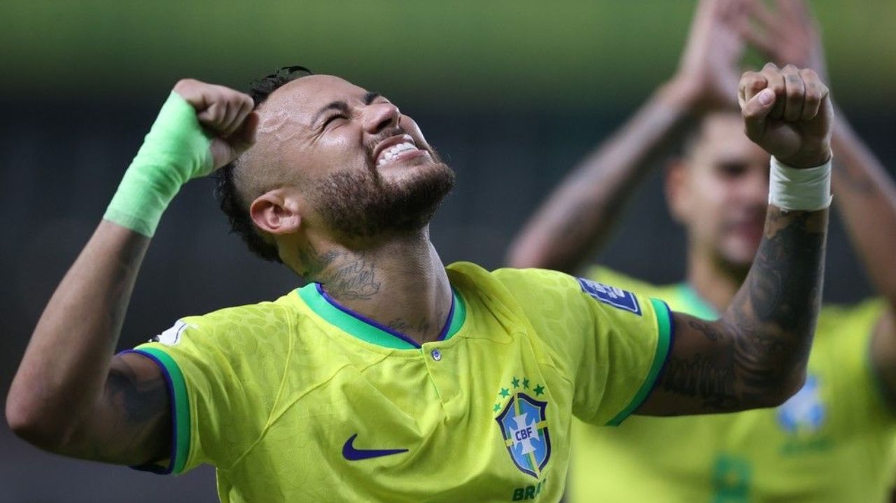 Neymar marca duas vezes e se torna o maior artilheiro da seleção brasileira