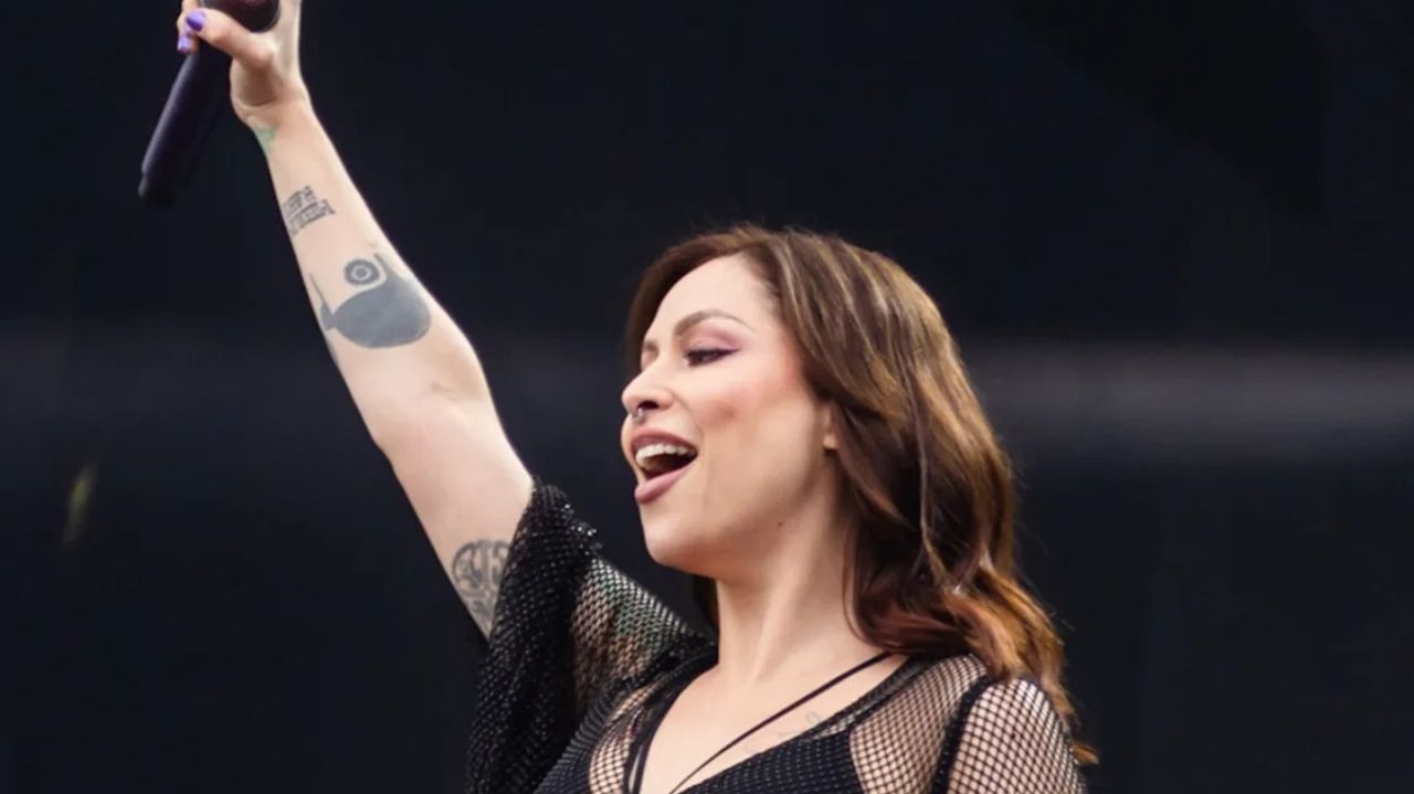 The Town: Pitty mistura rock com música clássica em show memorável