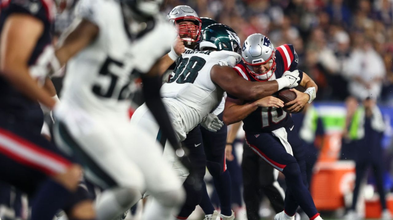 Eagles derrotam Patriots pela NFL, em dia de homenagens a Tom Brady