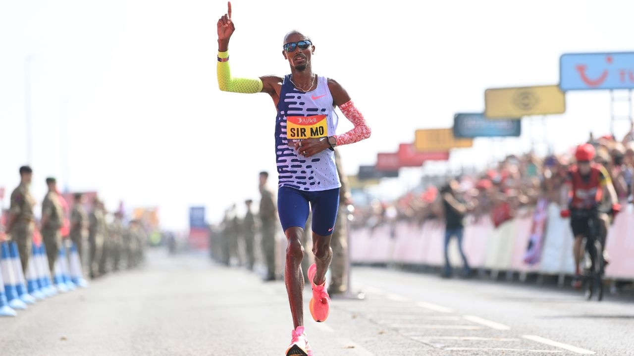 Fundista Mo Farah se aposenta aos 40 anos de idade