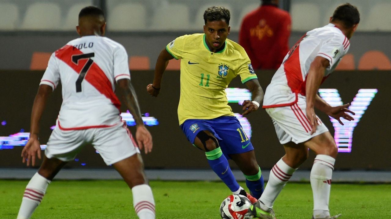 Marquinhos marca no fim e Brasil derrota o Peru nas Eliminatórias Sul-Americanas