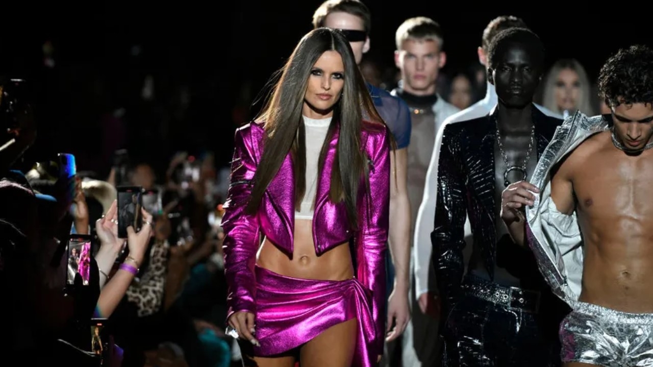 Top Izabel Goulart brilha no LaQuan Smith no NYFW