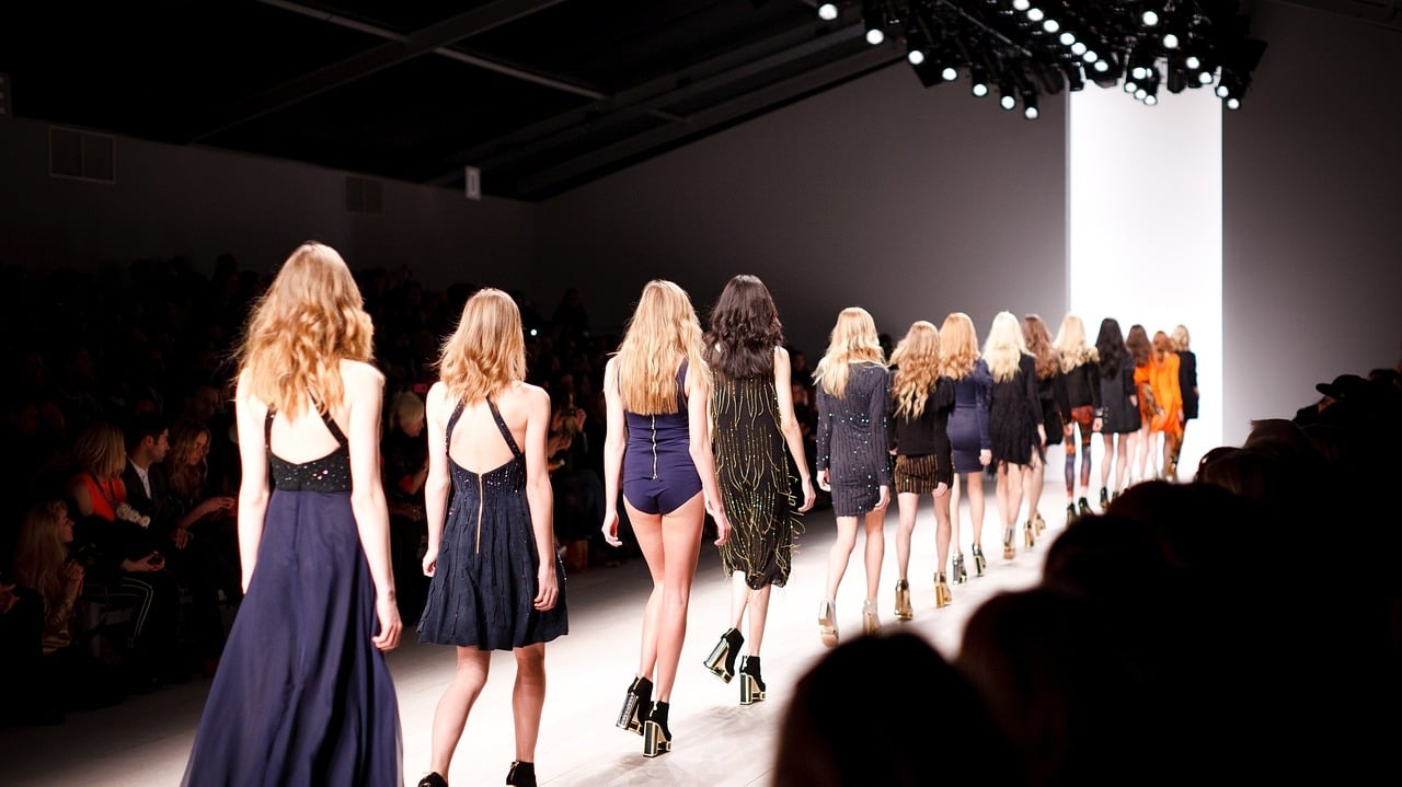 London Fashion Week 2023: programação é marcada por nomes veteranos e estreantes