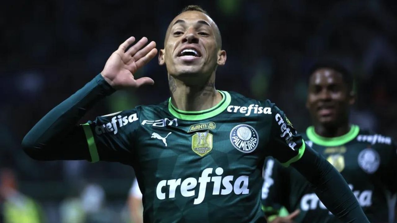 Leila Pereira apoia atitude de Breno Lopes