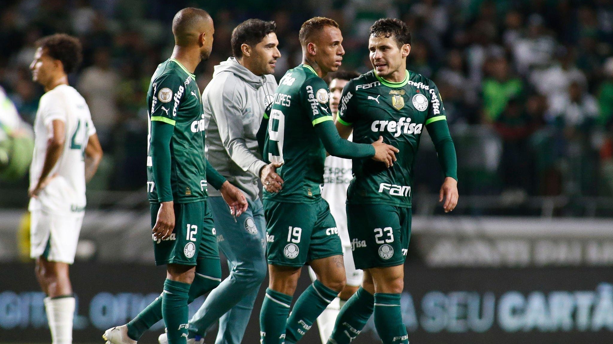 Palmeiras decide não aplicar punição em Breno Lopes pelos gestos em comemoração