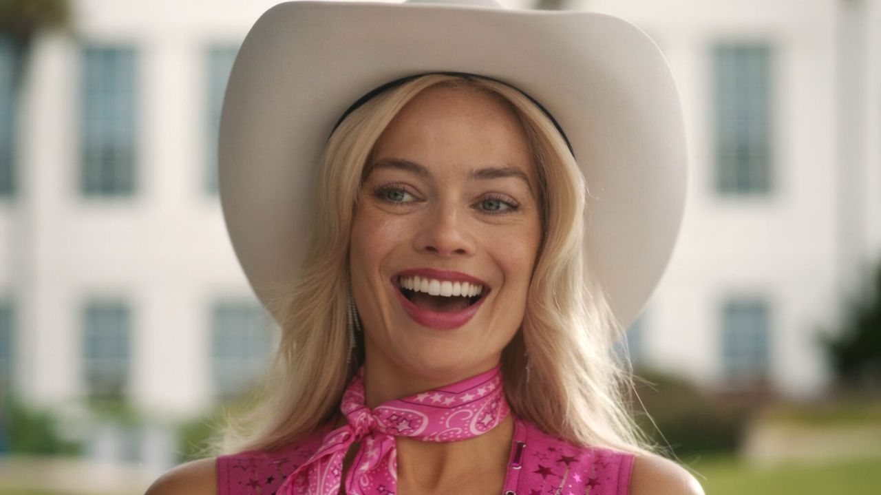 “Barbie” ultrapassa “Os Vingadores” e alcança 11ª posição nas maiores bilheterias norte-americanas