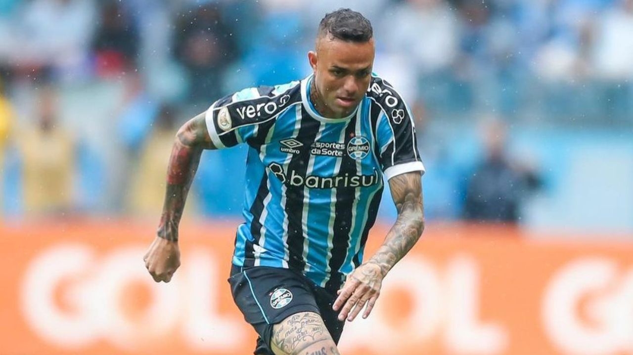 Luan enfrenta o Corinthians pela primeira vez após ser agredido por torcedores