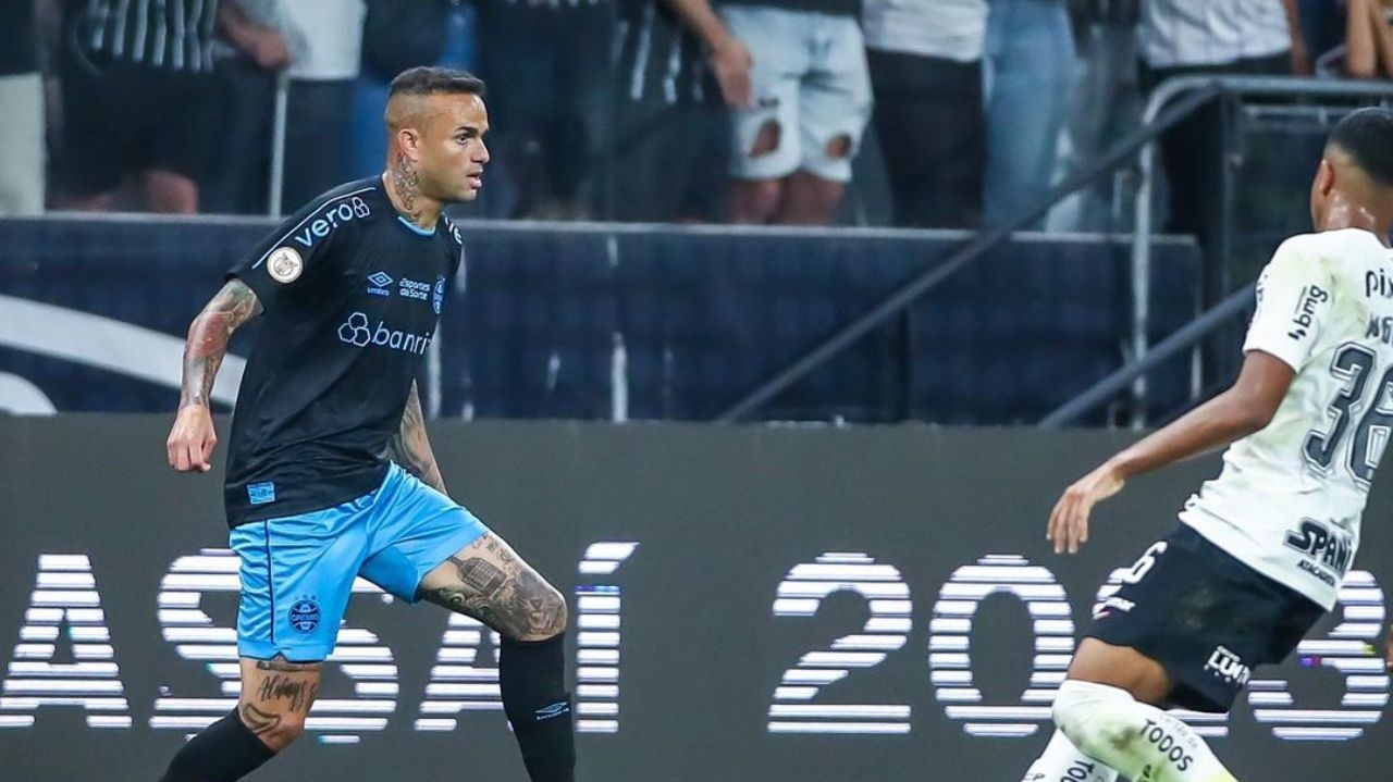 Luan é vaiado no seu retorno à Neo Química Arena