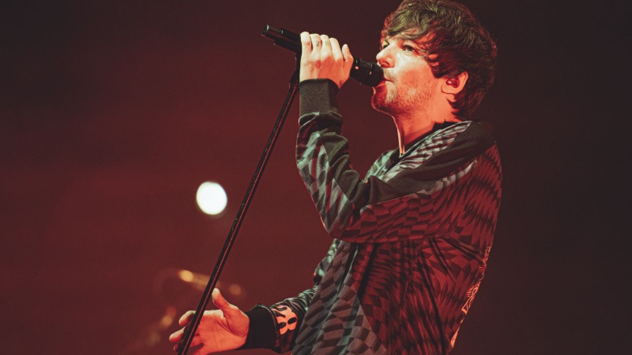 Louis Tomlinson revela intimidade em documentário do Paramount+