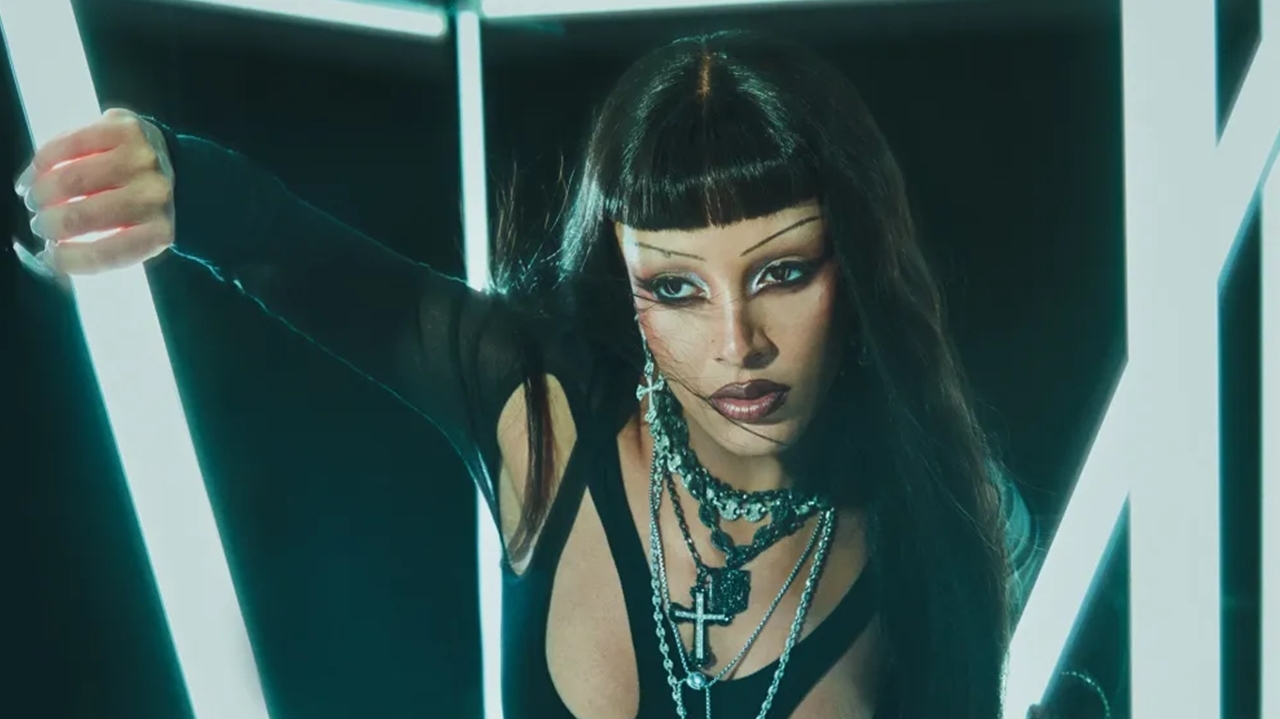 Doja Cat lança seu novo álbum “Scarlet”