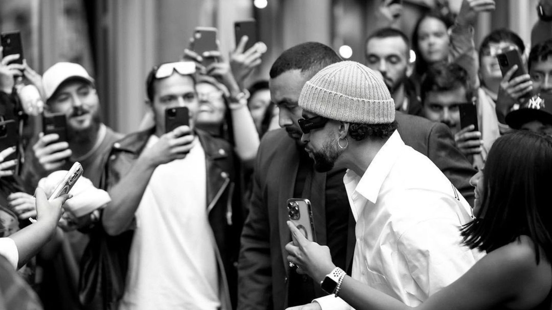 Prévia do novo single de Bad Bunny é divulgada um dia antes da data de lançamento