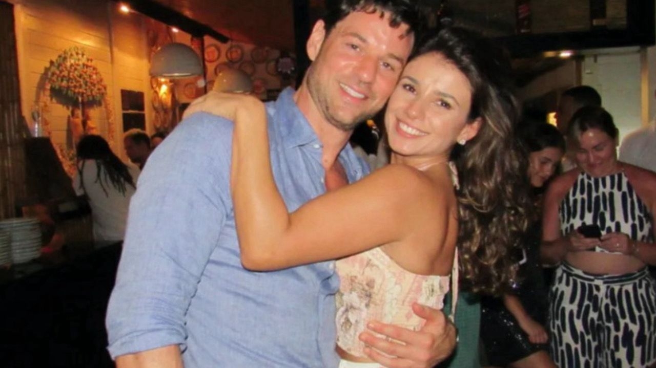 Paula Fernandes anuncia o fim do relacionamento com o empresário Rony Cecconello