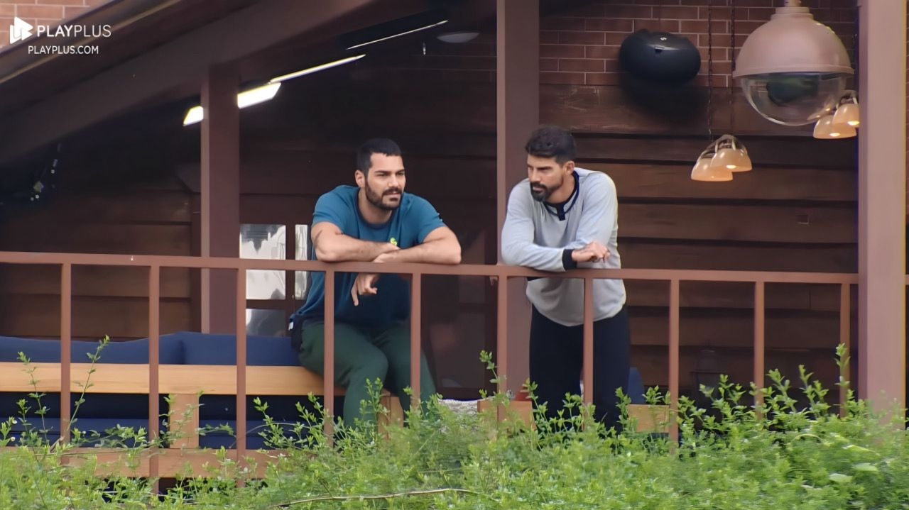 A Fazenda 15: Radamés crítica performance de Jaque: “Acho muito forçada”