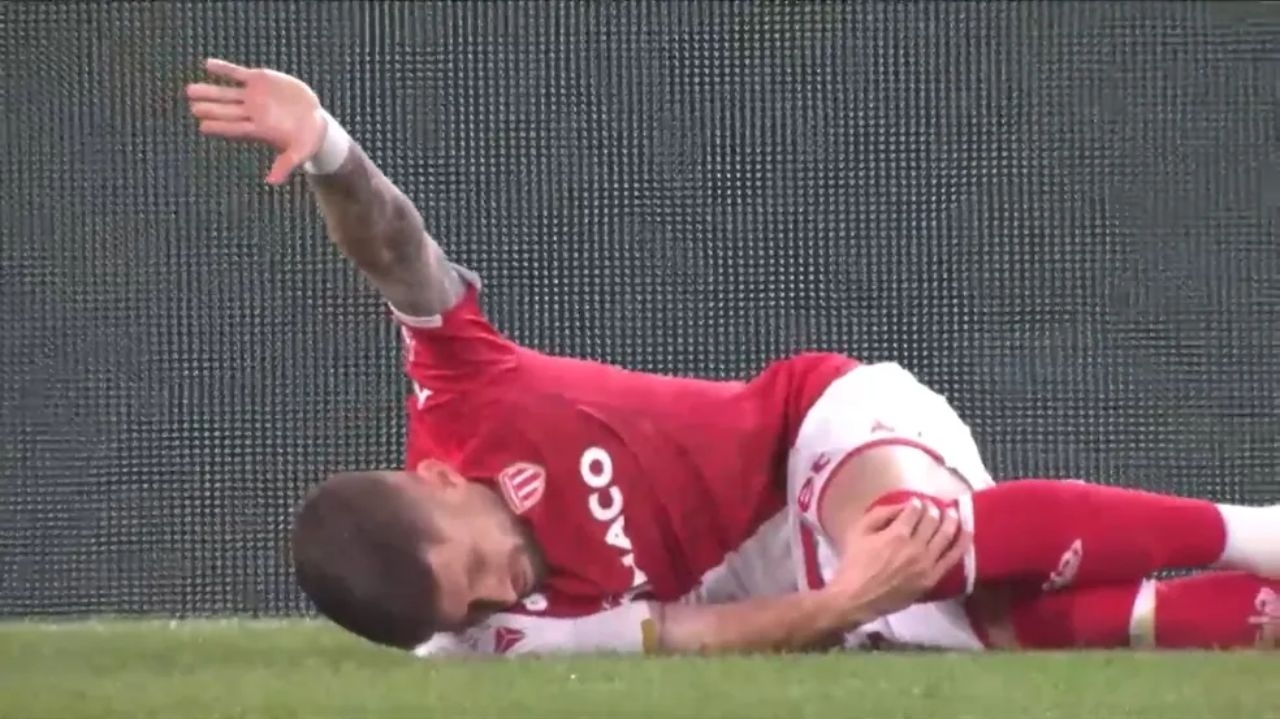 Caio Henrique sofre lesão no joelho e é cortado da seleção