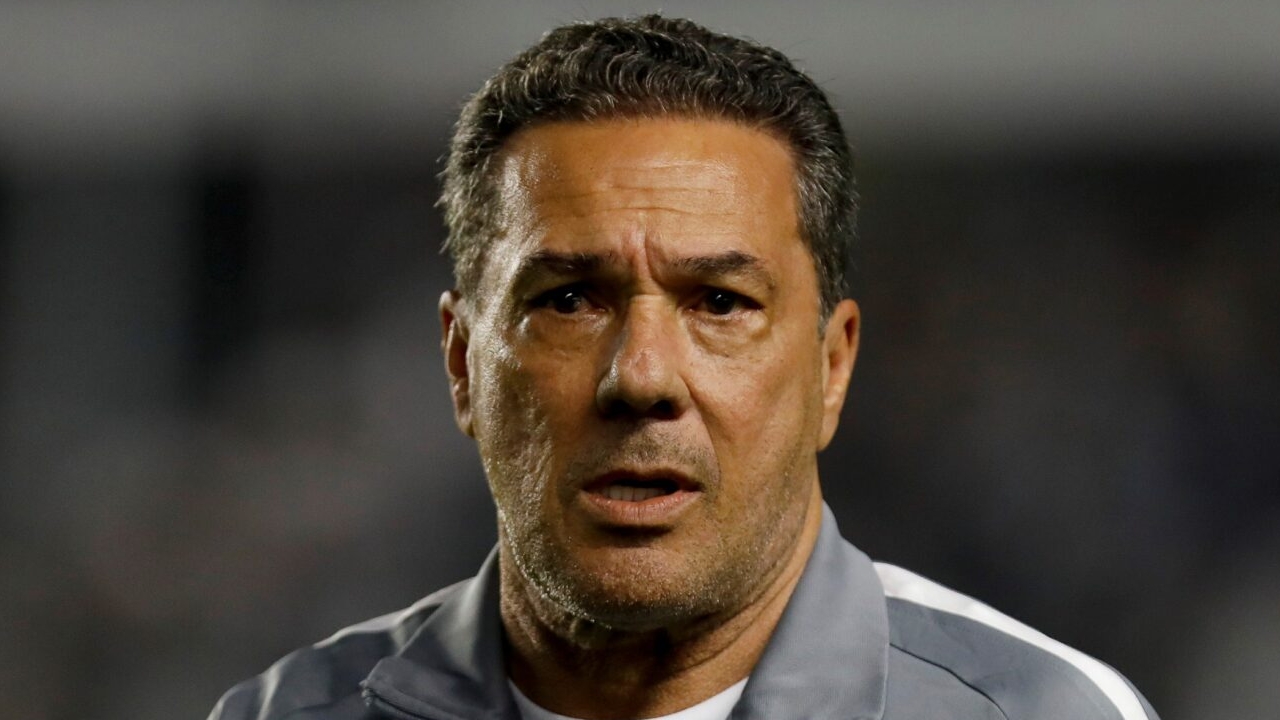 Mesmo com vaias, Lexemburgo acredita que o Corinthians jogou bem