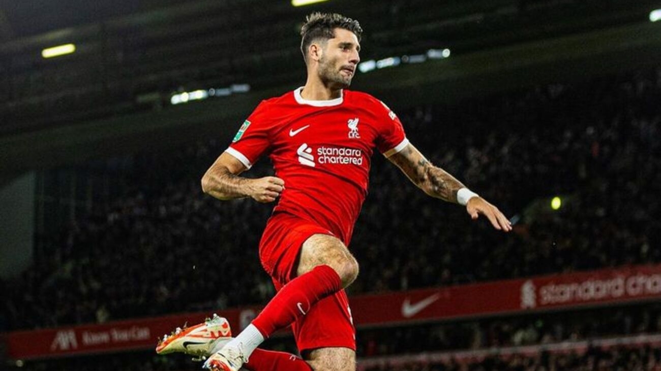 Por valor bilionário, donos do Liverpool vendem parte do clube