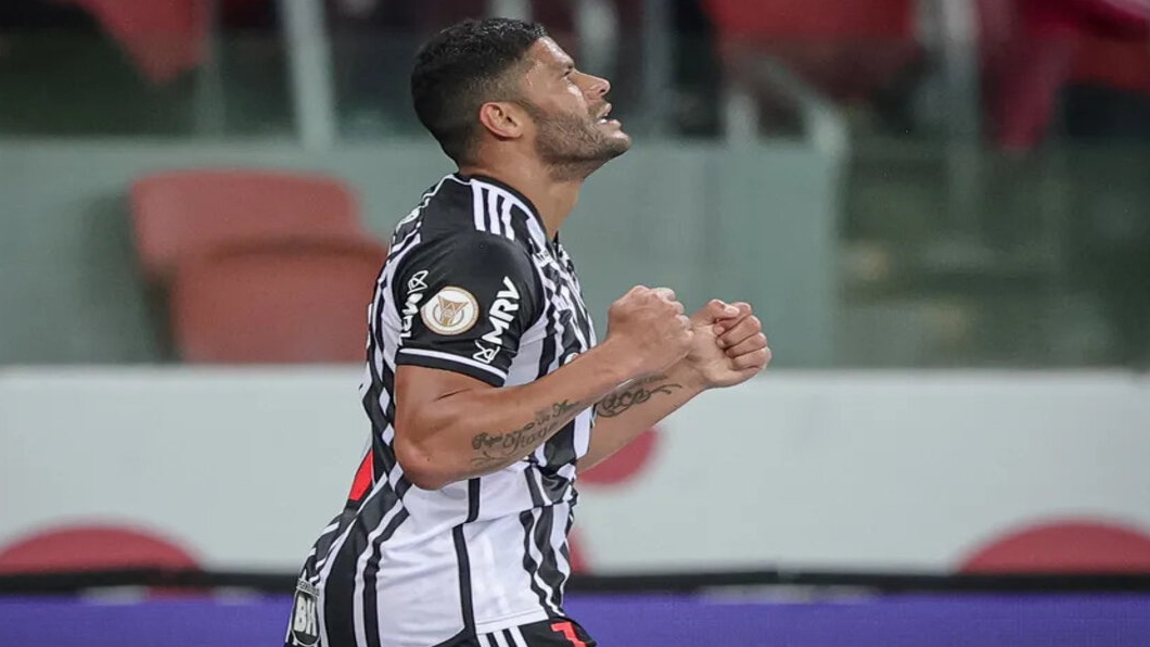 Hulk encerra jejum, Atlético-MG vence o Internacional e sobe na tabela