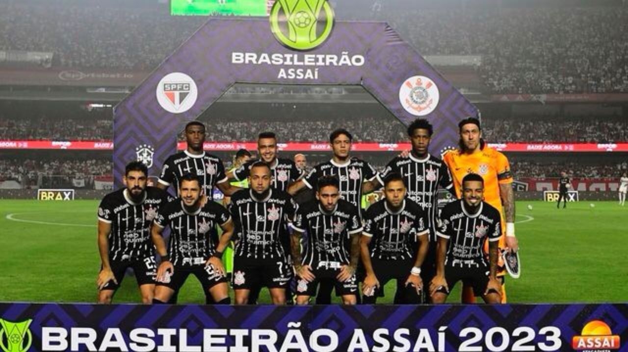 Corinthians poupa cinco titulares e busca recuperar Rojas para Sul-Americana